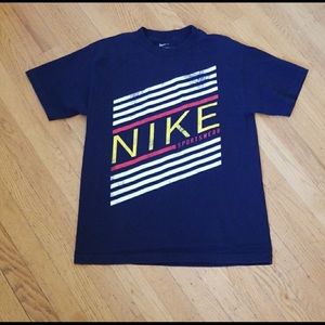 SOLD  vintage nike t-shirt